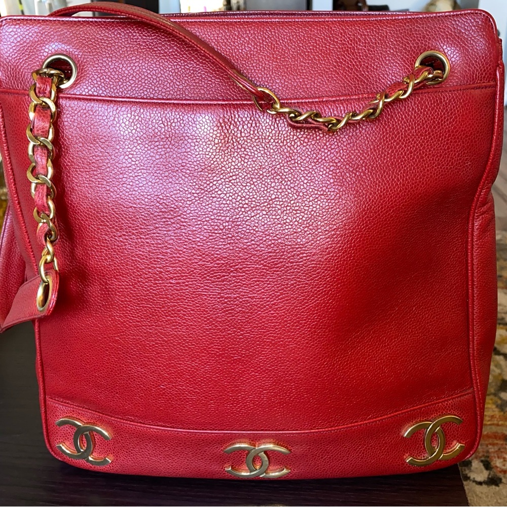 AUTHENTIC VINTAGE❣️RED CHANEL TRIPLE C LOGO CAVIAR  LEATHER TOTE - SHOULDER BAG